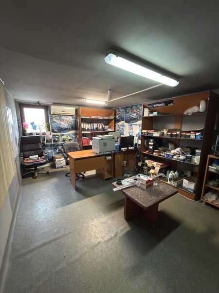 Voluntari (Metro) Hala echipata pentru service auto tinichigerie-vopsitorie